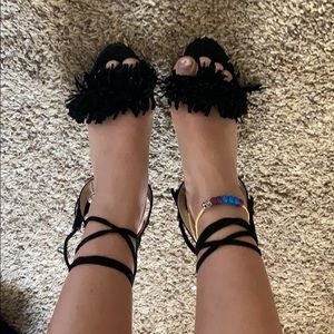 Fringe straps heels